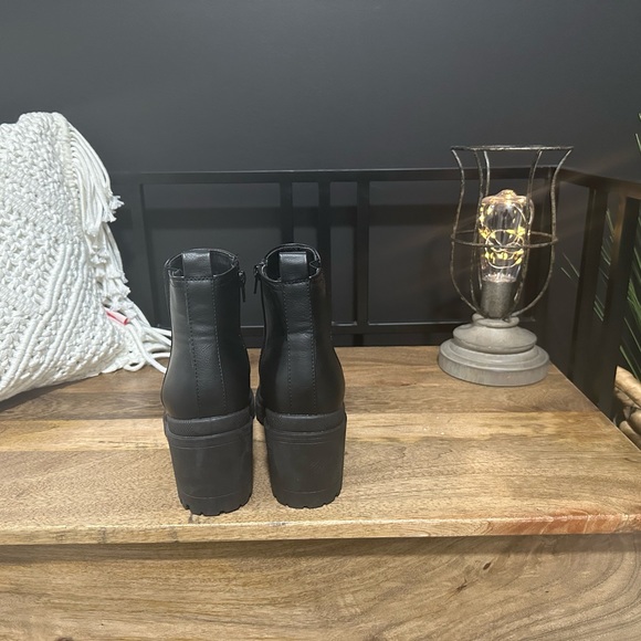 MIA Rorry Boots - Picture 5 of 7